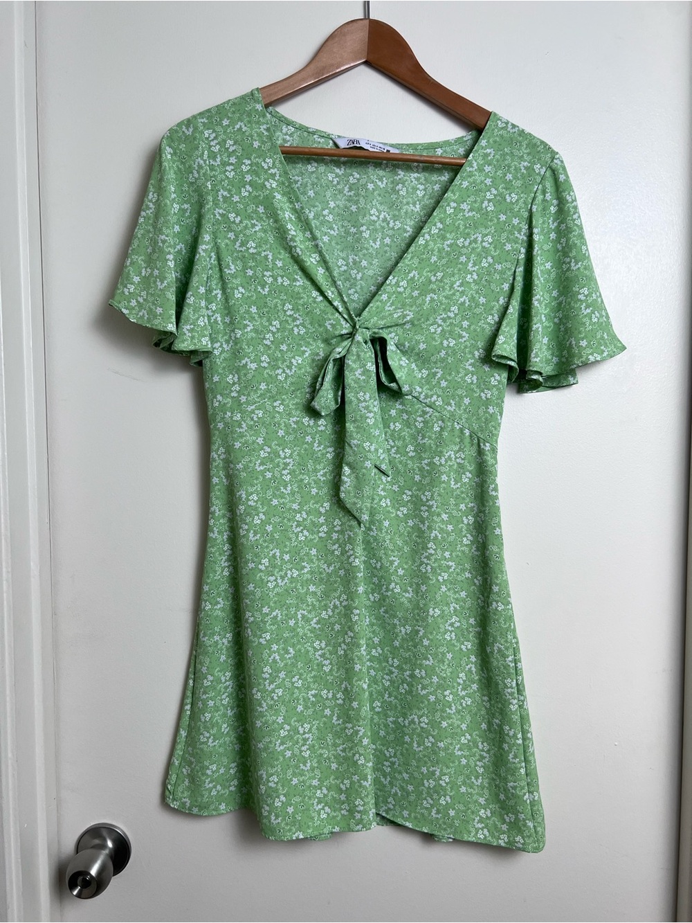 Zara Green Ditsy Floral Tie Front Mini Dress Flutter Sleeve Small
